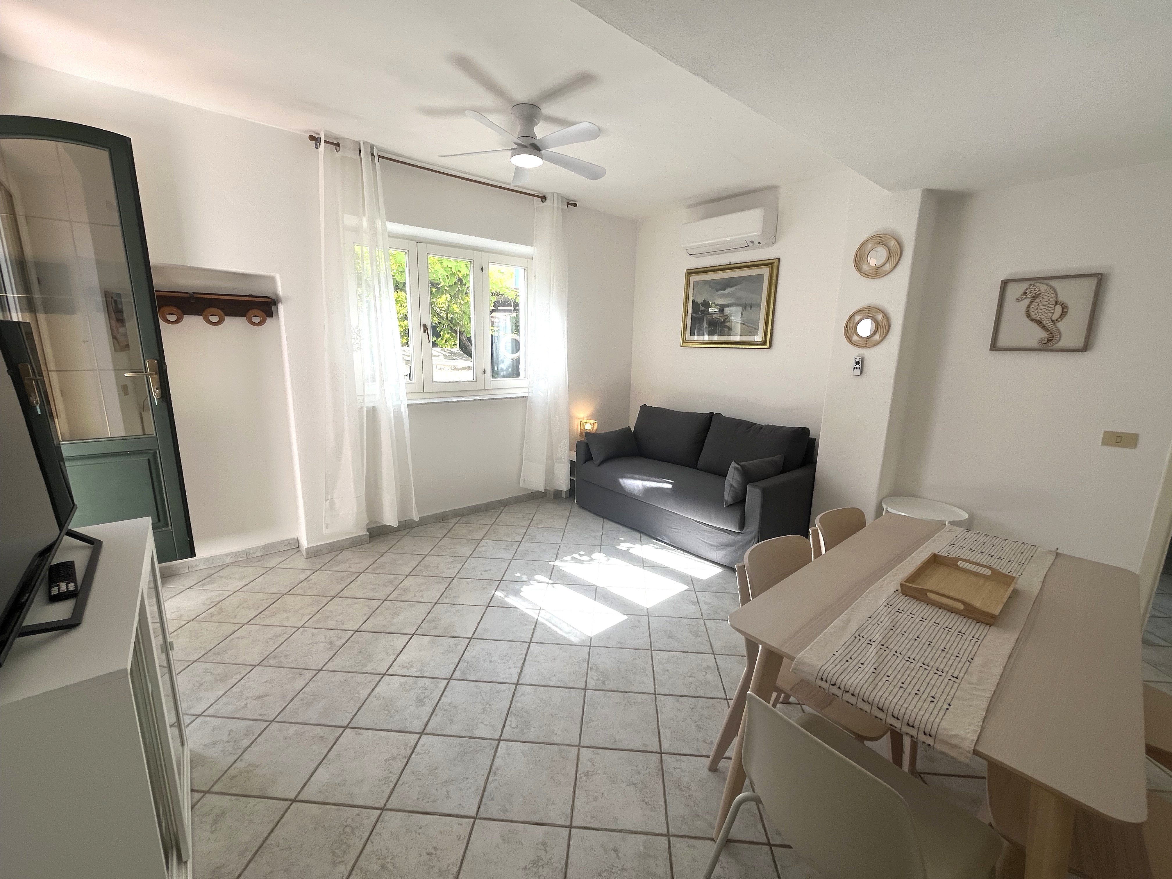 rent-gallery.alt_base