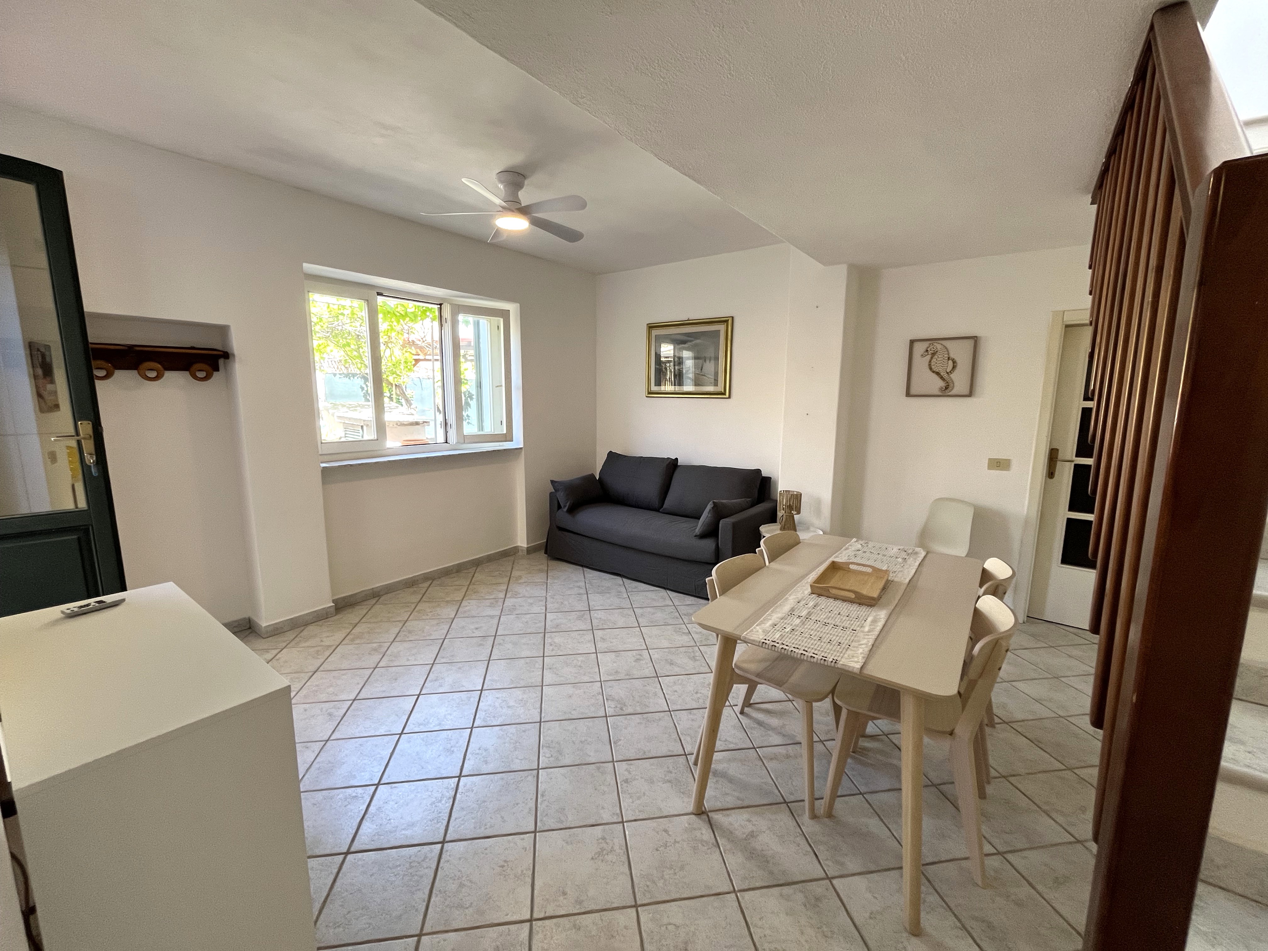 rent-gallery.alt_base