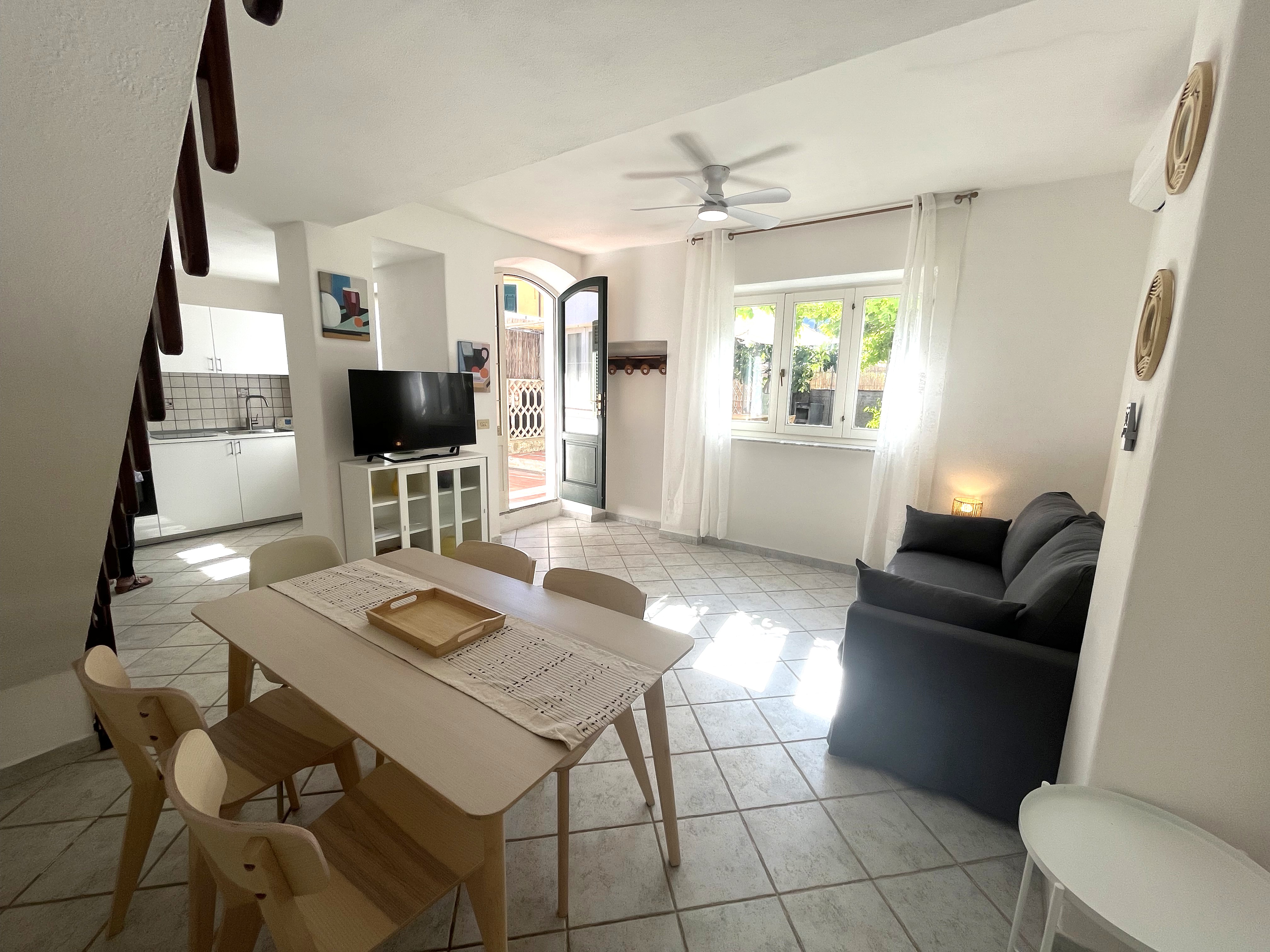 rent-gallery.alt_base