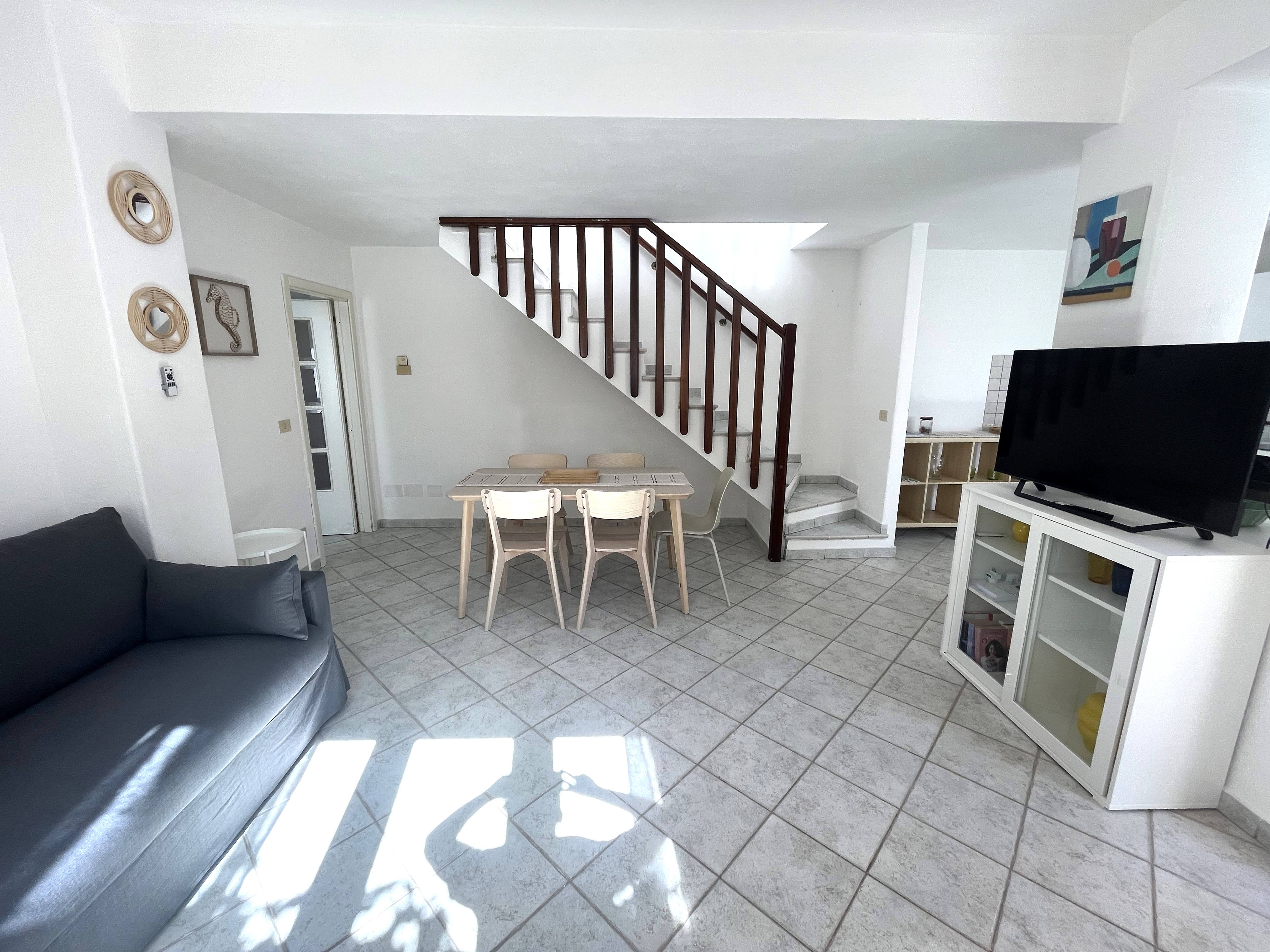 rent-gallery.alt_base