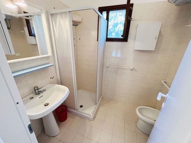 rent-gallery.alt_base