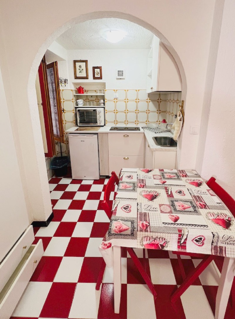 rent-gallery.alt_base