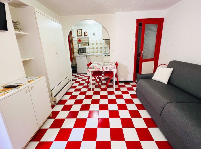 rent-gallery.alt_base