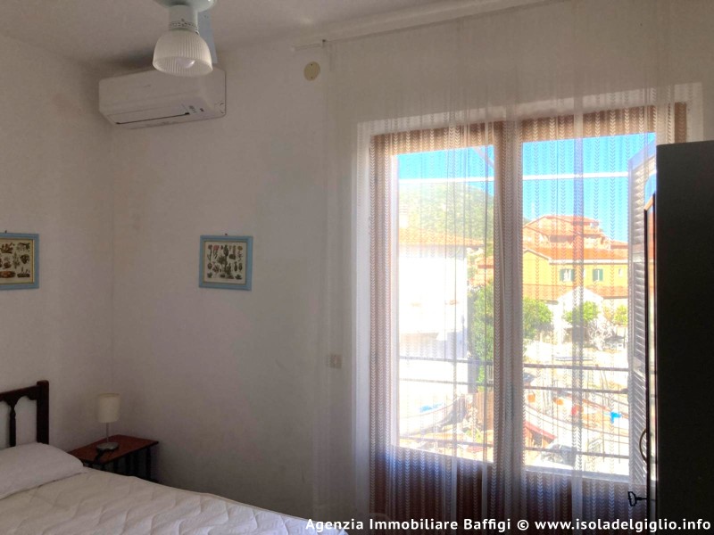 rent-gallery.alt_base