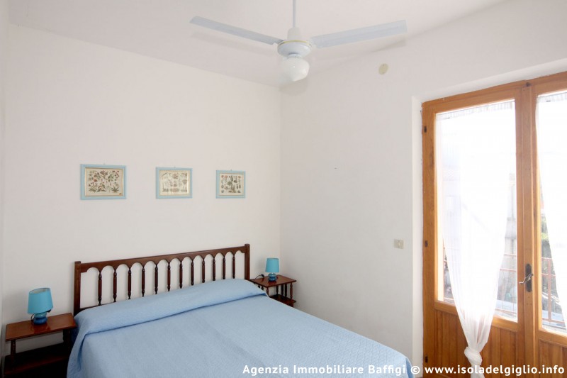 rent-gallery.alt_base