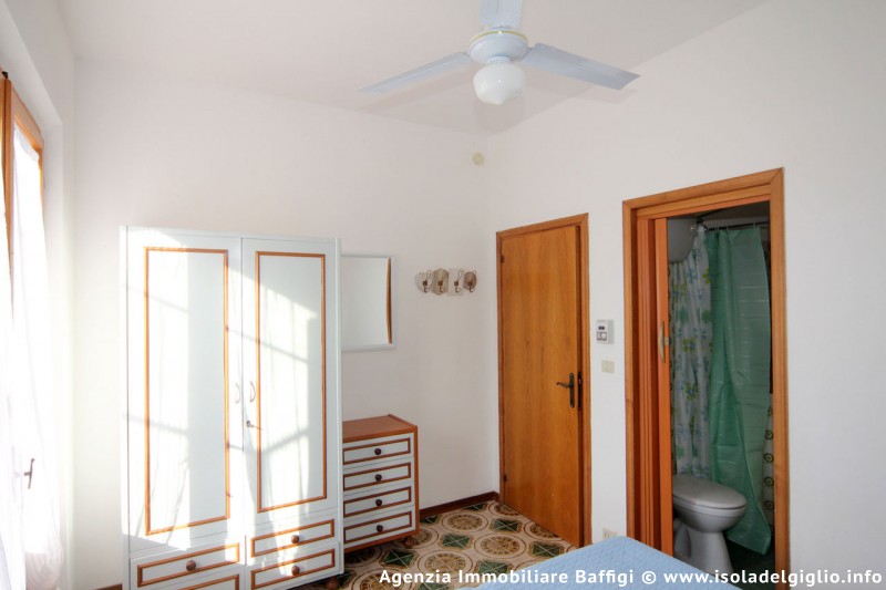 rent-gallery.alt_base