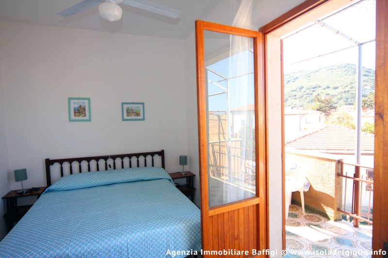 rent-gallery.alt_base