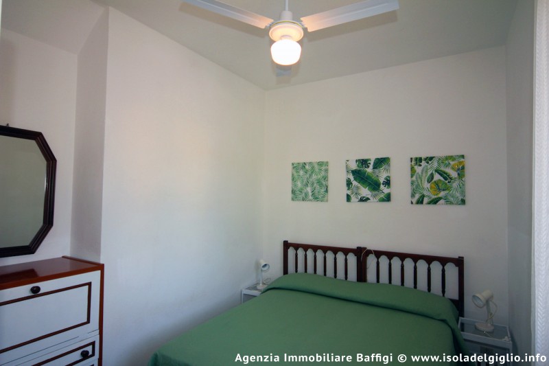 rent-gallery.alt_base