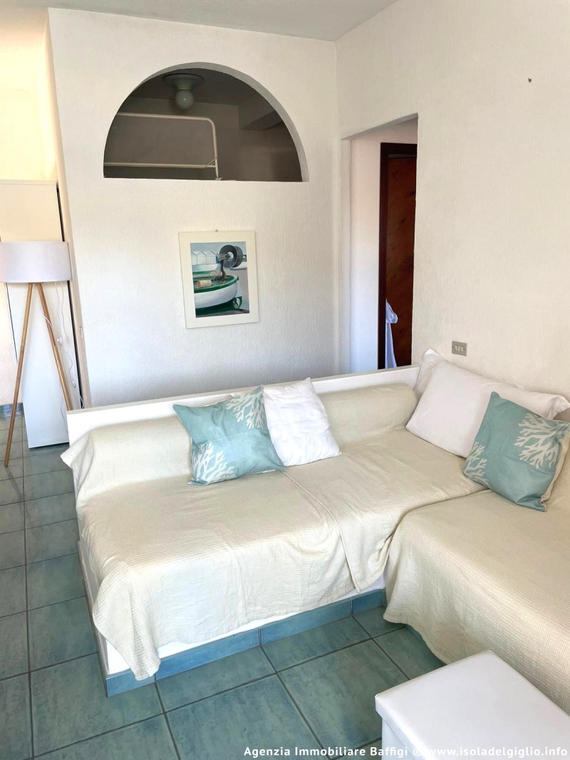 rent-gallery.alt_base