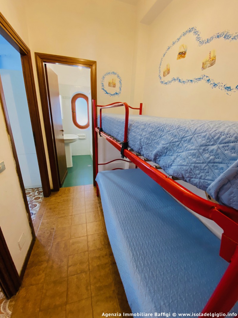 rent-gallery.alt_base