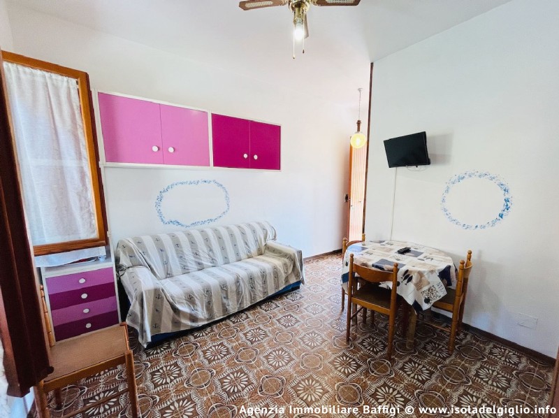 rent-gallery.alt_base