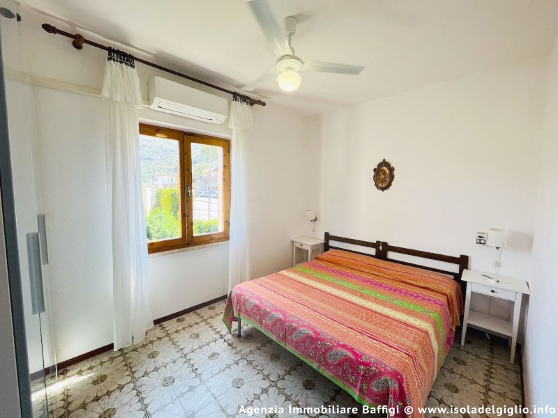 rent-gallery.alt_base