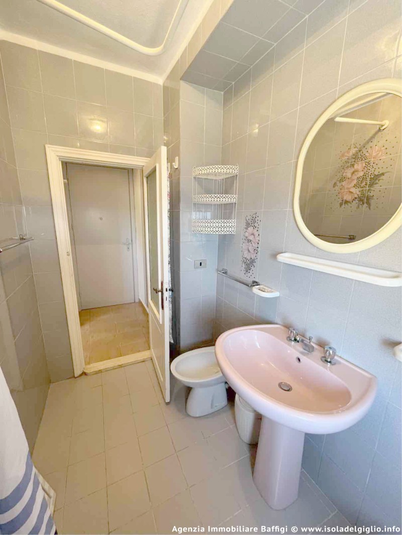 rent-gallery.alt_base