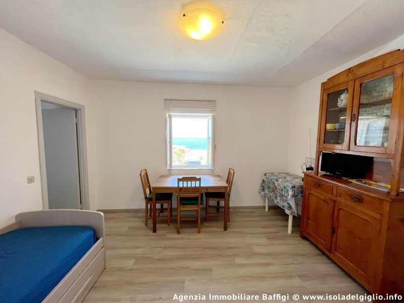 rent-gallery.alt_base