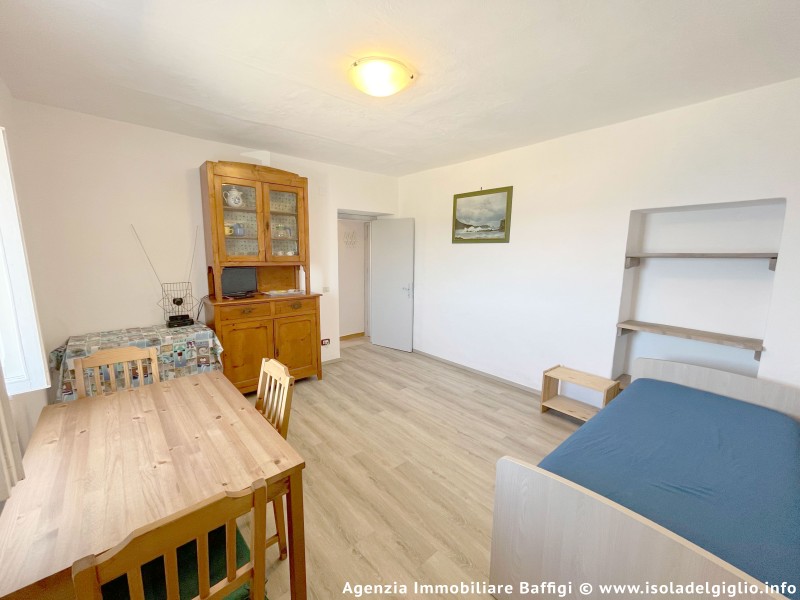 rent-gallery.alt_base