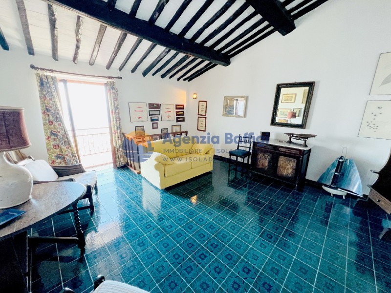 rent-gallery.alt_base