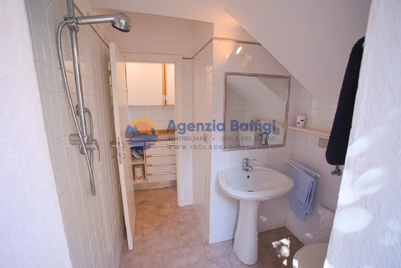 rent-gallery.alt_base