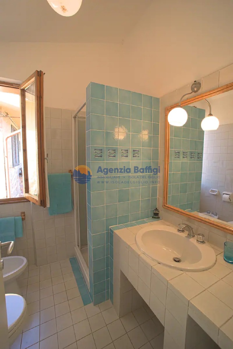 rent-gallery.alt_base