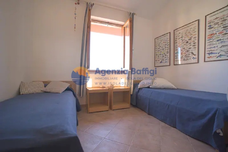 rent-gallery.alt_base