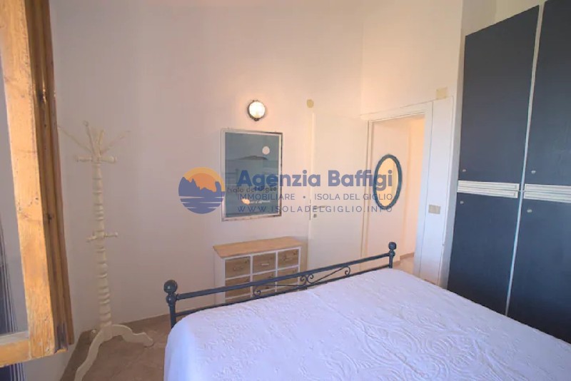 rent-gallery.alt_base