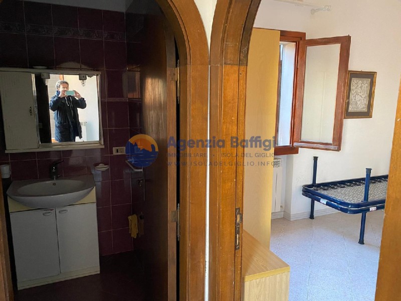 rent-gallery.alt_base