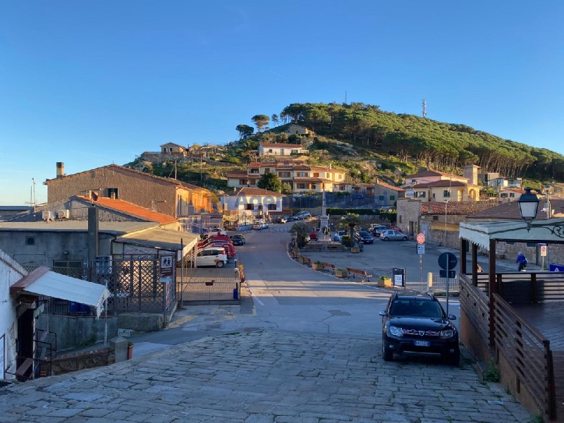 rent-gallery.alt_base