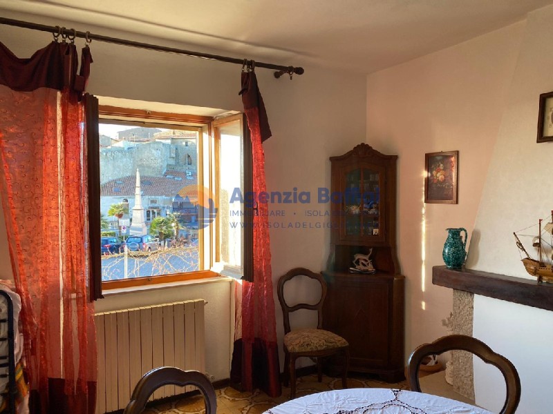 rent-gallery.alt_base