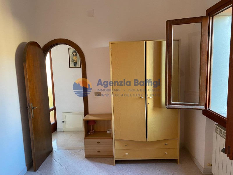 rent-gallery.alt_base