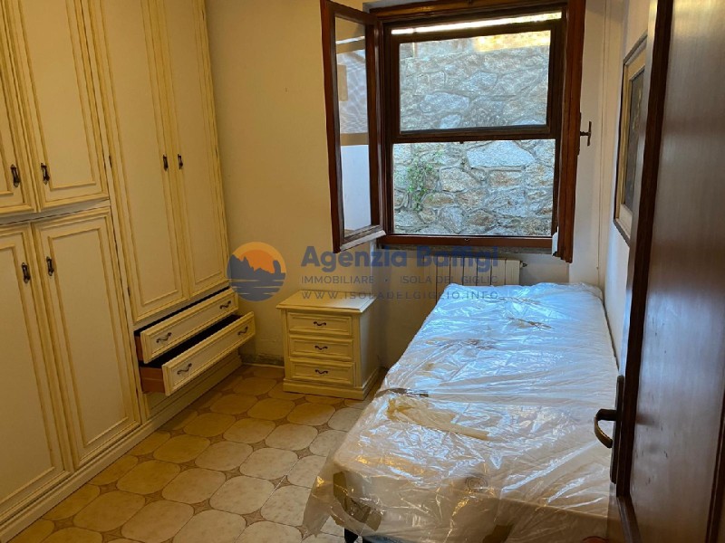 rent-gallery.alt_base