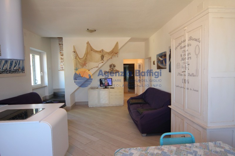 rent-gallery.alt_base