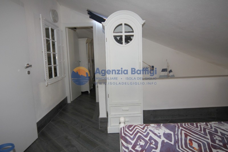 rent-gallery.alt_base