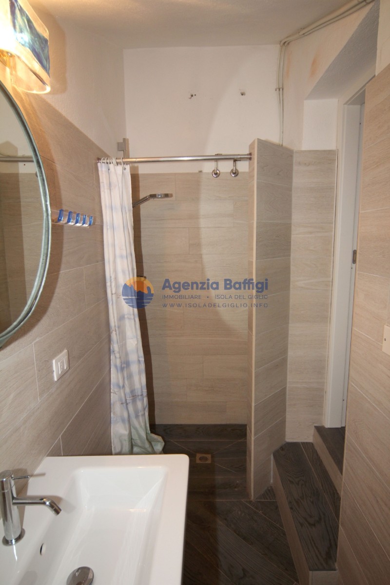 rent-gallery.alt_base