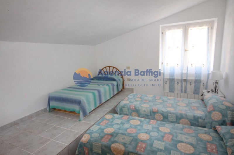 rent-gallery.alt_base