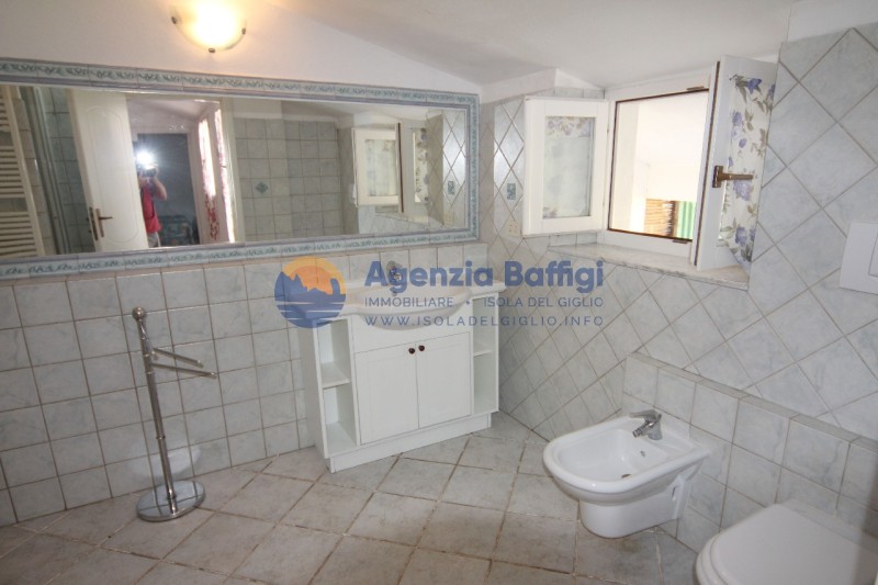 rent-gallery.alt_base