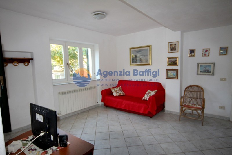 rent-gallery.alt_base