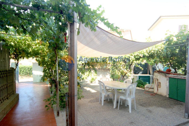 rent-gallery.alt_base