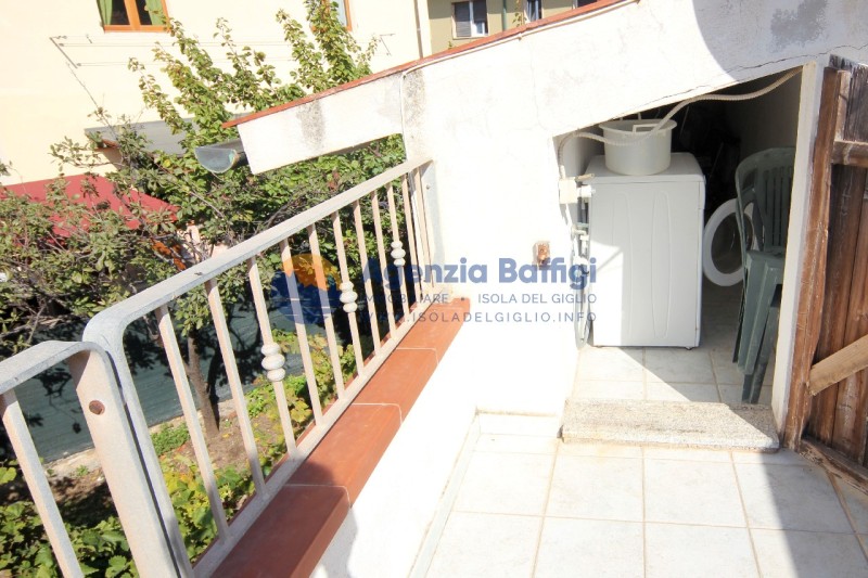 rent-gallery.alt_base