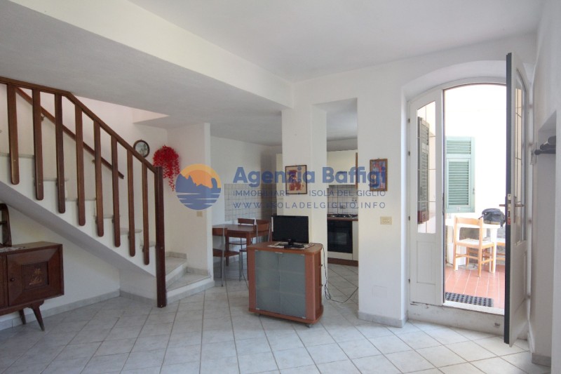 rent-gallery.alt_base