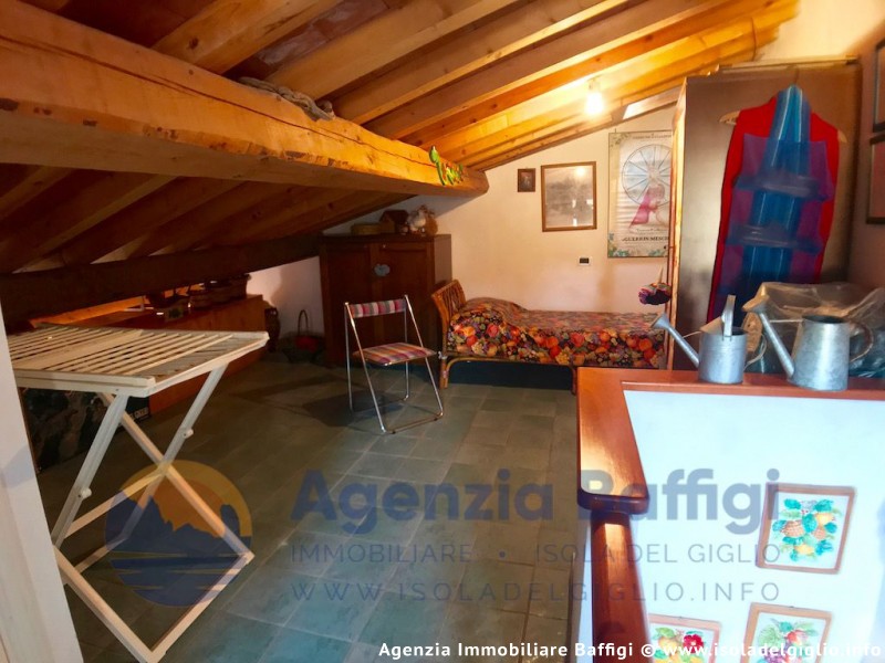 rent-gallery.alt_base