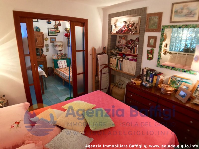 rent-gallery.alt_base