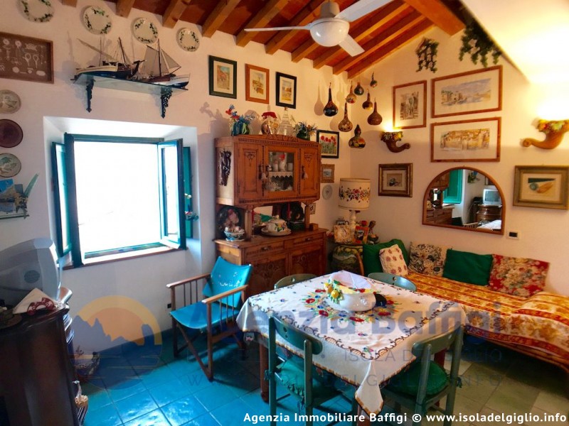 GIGLIO CASTELLO APPARTAMENTO CON FINITURE DI PREGIO