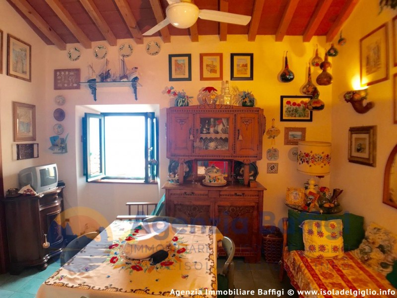 rent-gallery.alt_base