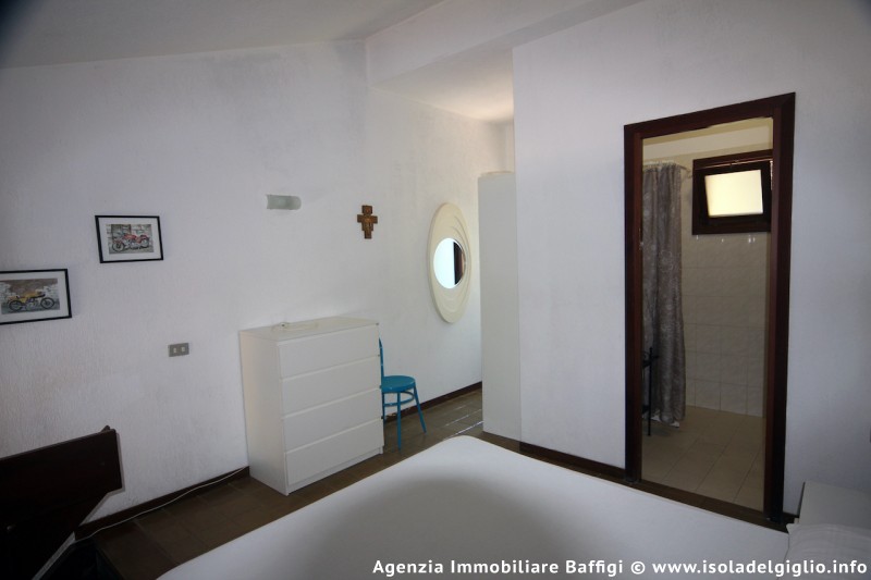 rent-gallery.alt_base