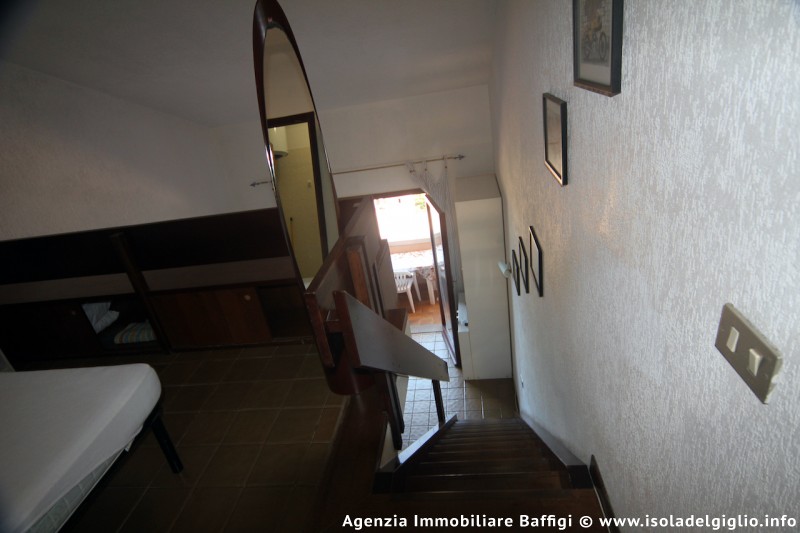 rent-gallery.alt_base